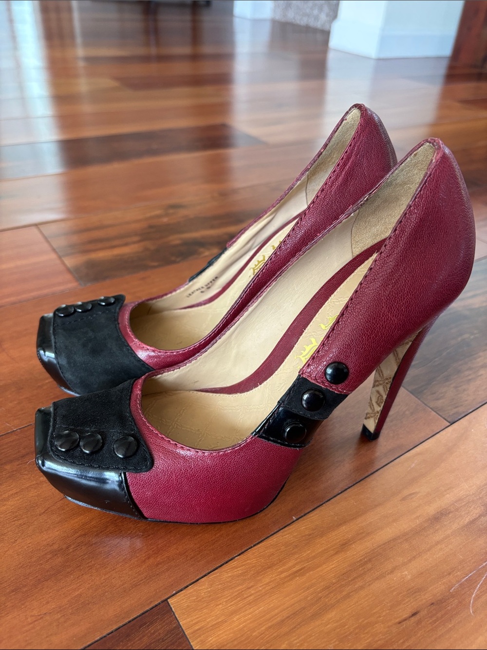 L.A.M.B. pumps